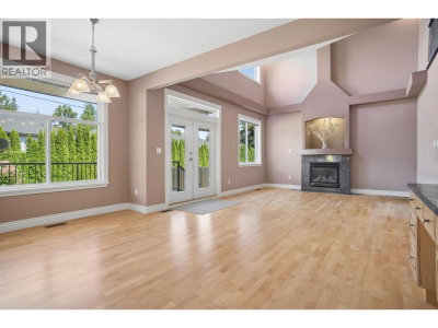 789 GROVER Avenue | Coquitlam British Columbia | Slide Image Nineteen