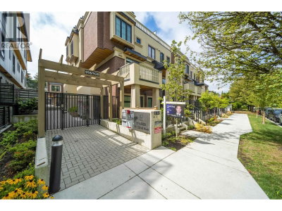 918 32ND Avenue | Vancouver British Columbia | Slide Image Nineteen