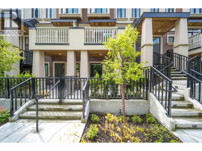 918 32ND Avenue | Vancouver British Columbia | Slide Image Four