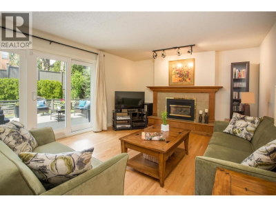 829 ALAMA Avenue | Coquitlam British Columbia | Slide Image Twelve