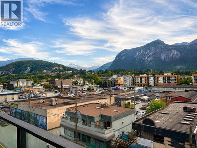 38033 SECOND Avenue | Squamish British Columbia | Slide Image Fourteen