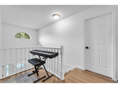 9457 215A Street | Langley British Columbia | Slide Image Fifteen