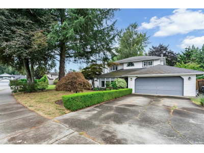 9457 215A Street | Langley British Columbia | Slide Image Two