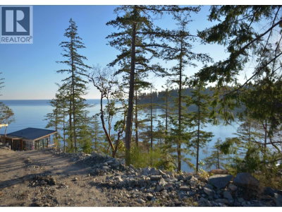 7643 COVE BEACH Road | Halfmoon Bay British Columbia | Slide Image Sixteen