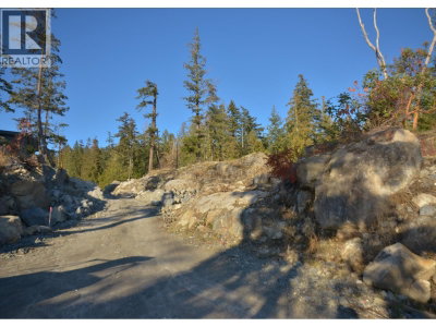 7643 COVE BEACH Road | Halfmoon Bay British Columbia | Slide Image Eighteen
