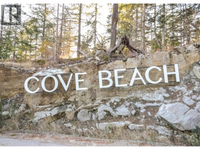 7643 COVE BEACH Road | Halfmoon Bay British Columbia | Slide Image Two