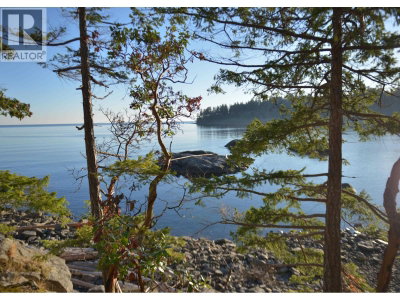 7643 COVE BEACH Road | Halfmoon Bay British Columbia | Slide Image Five