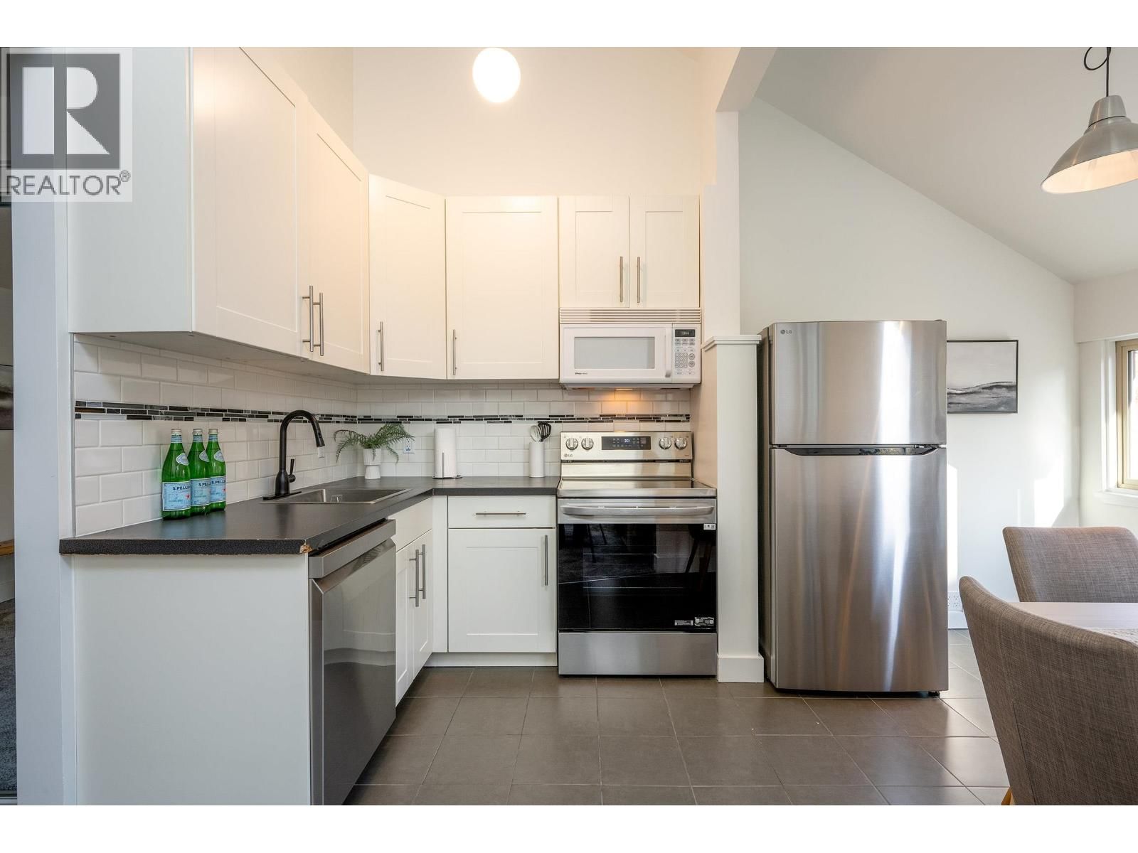 30 2110 WHISTLER Road property photo