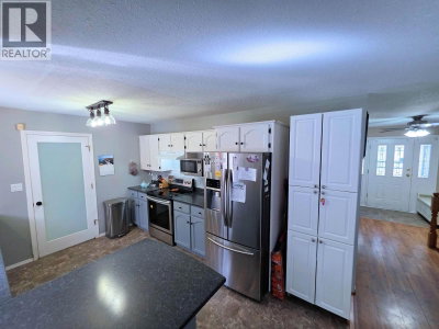 3460 ROBIN Road | Quesnel British Columbia | Slide Image Ten