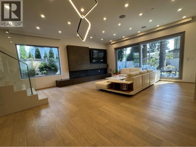 1076 PARK Drive | Vancouver British Columbia | Slide Image Nine