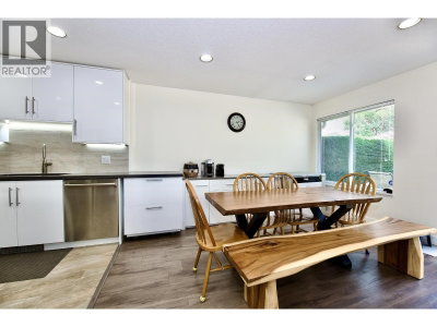 1370 RIVERWOOD Gate | Port Coquitlam British Columbia | Slide Image Thirteen