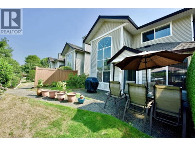 1370 RIVERWOOD Gate | Port Coquitlam British Columbia | Slide Image Three