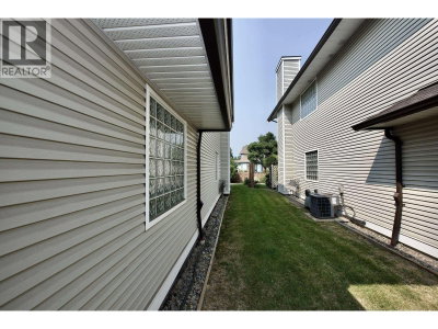 1370 RIVERWOOD Gate | Port Coquitlam British Columbia | Slide Image Thirty