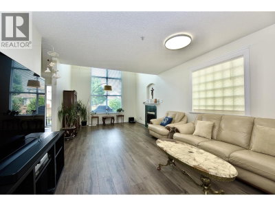 1370 RIVERWOOD Gate | Port Coquitlam British Columbia | Slide Image Five