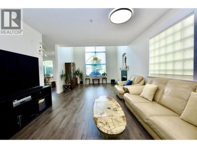 1370 RIVERWOOD Gate | Port Coquitlam British Columbia | Slide Image Seven