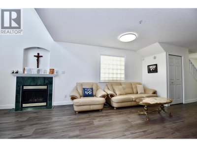 1370 RIVERWOOD Gate | Port Coquitlam British Columbia | Slide Image Eight