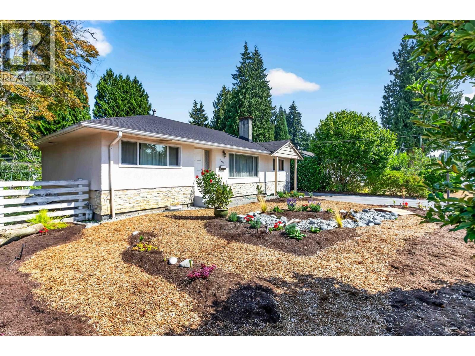 21437 122 Avenue, Maple Ridge, British Columbia V2X 3W7