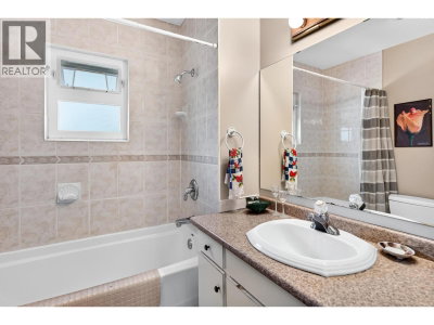 21437 122 Avenue | Maple Ridge British Columbia | Slide Image Twenty-two