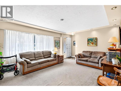 21437 122 Avenue | Maple Ridge British Columbia | Slide Image Nine
