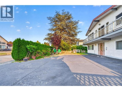 6500 YEATS Crescent | Richmond British Columbia | Slide Image Three