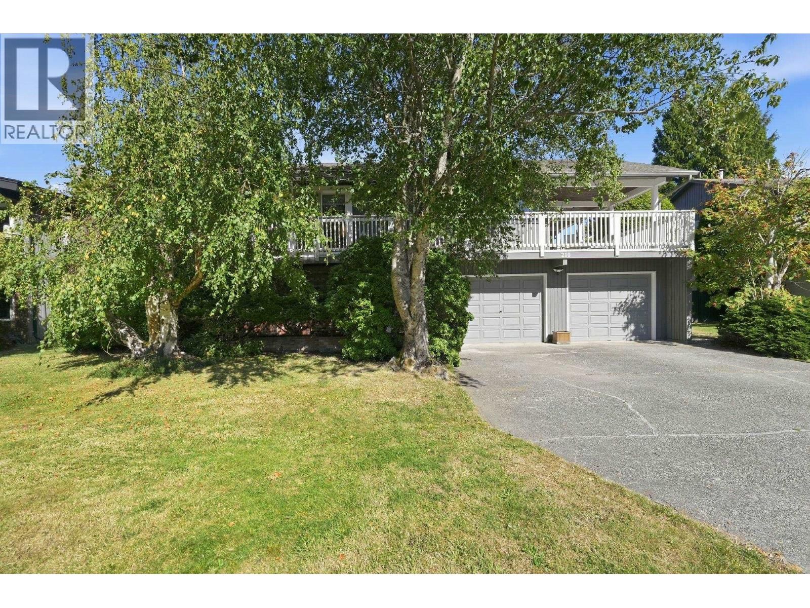 210 MURPHY Drive, Delta, British Columbia V4M 3N9