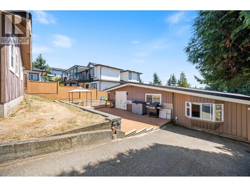 8085 10TH Avenue Burnaby British Columbia, V3N 2S4 - 3 Bedrooms Home For Sale