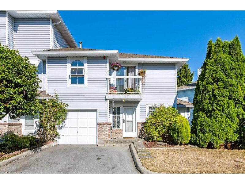13925 70 Avenue Surrey British Columbia, V3W 0A2 - 3 Bedrooms Home For Sale