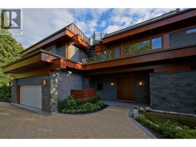 6889 BALSAM Street | Vancouver British Columbia | Slide Image Three