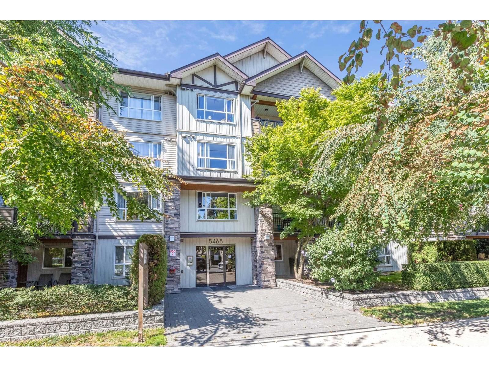 5465 203 Street, Langley, British Columbia V3A 9L8