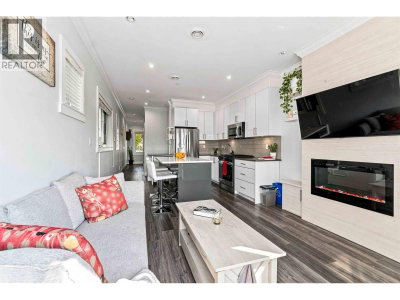 3162 VENABLES Street | Vancouver British Columbia | Slide Image Six