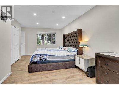 11875 210 Street | Maple Ridge British Columbia | Slide Image Thirteen