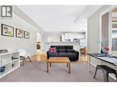 6215 DUNSMUIR Crescent | Richmond British Columbia | Slide Image Thirteen
