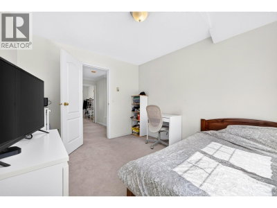 6215 DUNSMUIR Crescent | Richmond British Columbia | Slide Image Twenty-five
