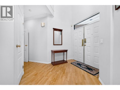 6215 DUNSMUIR Crescent | Richmond British Columbia | Slide Image Three