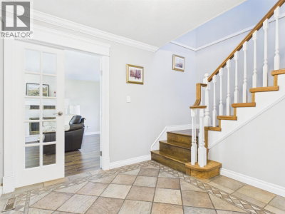 487 ALOUETTE Drive | Coquitlam British Columbia | Slide Image Thirteen