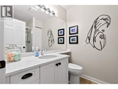 2985 PRINCESS Crescent | Coquitlam British Columbia | Slide Image Twenty-seven