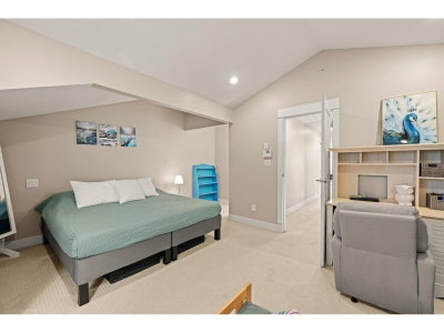 2689 PARKWAY Drive | Surrey British Columbia | Slide Image Twenty