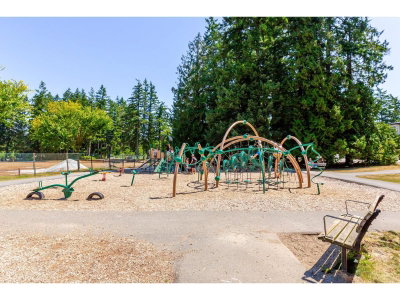 2689 PARKWAY Drive | Surrey British Columbia | Slide Image Thirty-nine