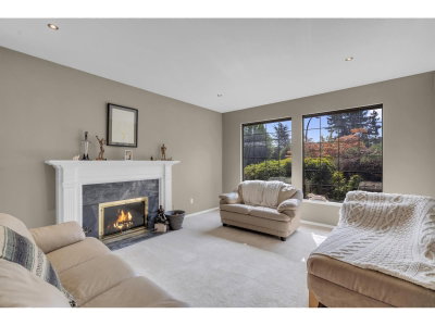 15049 75 Avenue | Surrey British Columbia | Slide Image Six