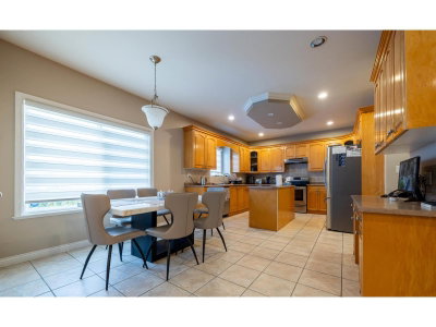 14465 74 Avenue | Surrey British Columbia | Slide Image Nine