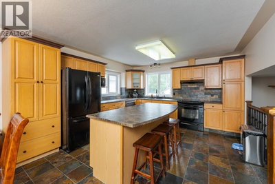 5559 HEYER Road | Prince George British Columbia | Slide Image Five