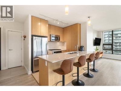301 CAPILANO Road | Port Moody British Columbia | Slide Image Seven