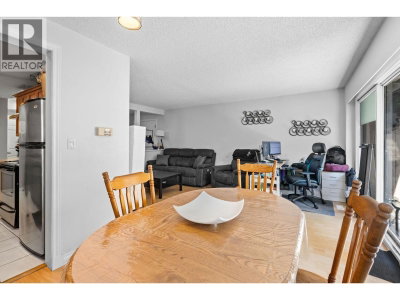 9010 CENTAURUS Circle | Burnaby British Columbia | Slide Image Twelve