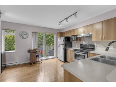 15155 62A Avenue | Surrey British Columbia | Slide Image Eight