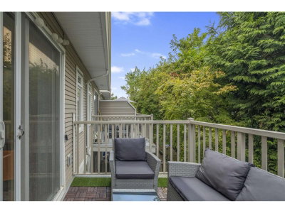 15155 62A Avenue | Surrey British Columbia | Slide Image Twelve