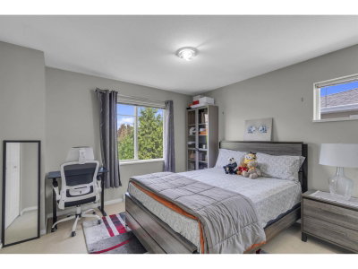 15155 62A Avenue | Surrey British Columbia | Slide Image Sixteen