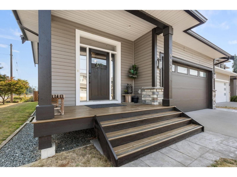 6628 REID Road Chilliwack British Columbia, V2R 2Z8 - 5 Bedrooms Home For Sale