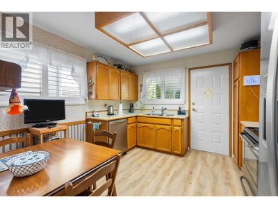 23410 NIGHTINGALE Avenue | Maple Ridge British Columbia | Slide Image Ten