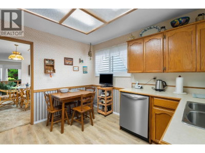 23410 NIGHTINGALE Avenue | Maple Ridge British Columbia | Slide Image Eleven