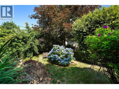23410 NIGHTINGALE Avenue | Maple Ridge British Columbia | Slide Image Twenty-six
